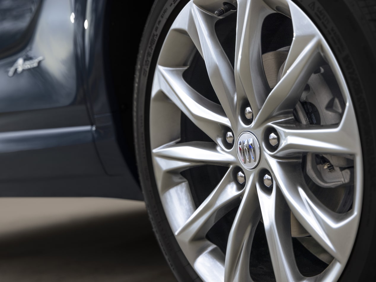 Close-up of the 2024 Buick Encore GX Wheels