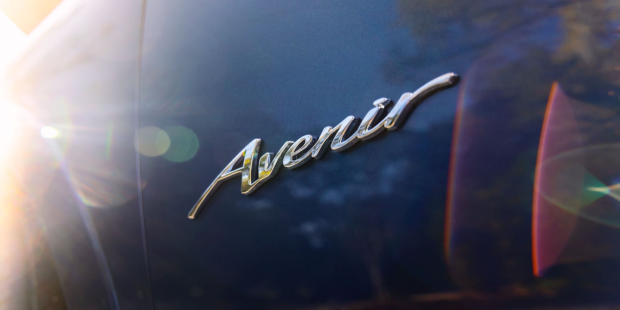 A Buick Envista Avenir Driver Side Door badging