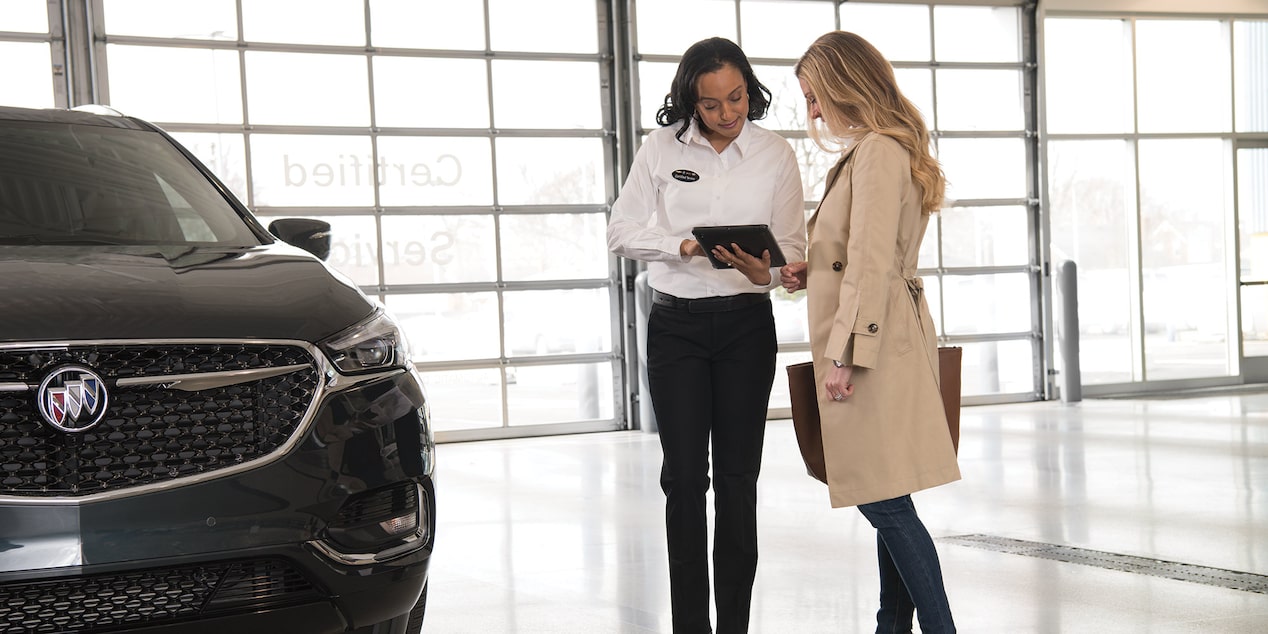 Women Utilizing the MyBuick App on Her Smart Phone