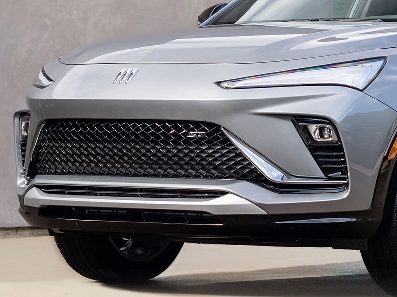 Driver Front View of the 2025 Buick Envista Parked by a Concrete Building